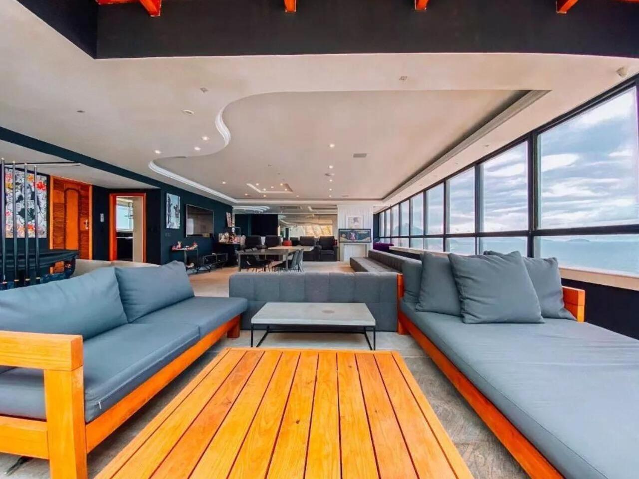 Apartamento Duplex De Cinema Frontal Mar Rio de Janeiro