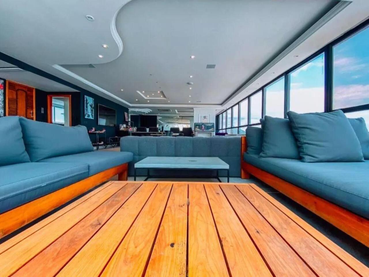 Duplex De Cinema Frontal Mar Apartamento *
