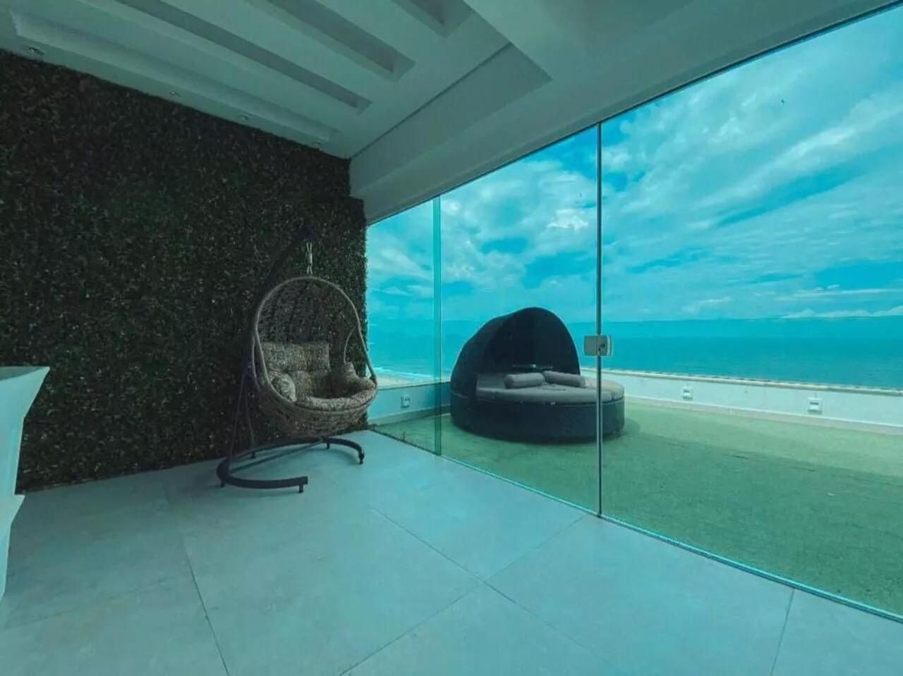 Apartamento Duplex De Cinema Frontal Mar *
